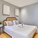 Residence Centre De Paris By Studio Prestige